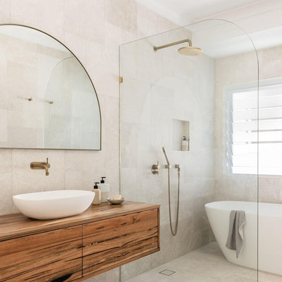 Radius Shower Screens - Clear