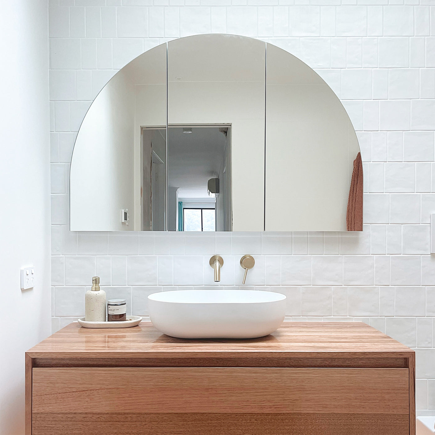 Shira Frameless Arch Mirror Cabinet | 800 x 1200