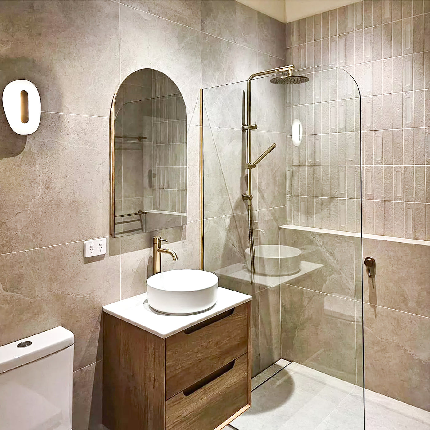 Radius Shower Screens - Clear