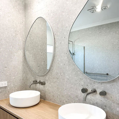 Starla Pebble Mirror | 900 x 700