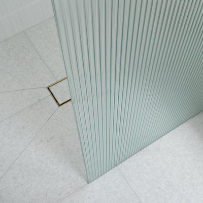 Fluted Radius Shower Screens - Right