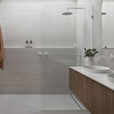 Radius Shower Screens - Clear