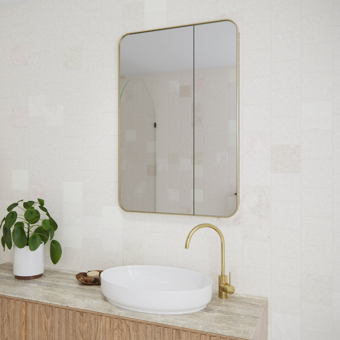 Calla Rectangle Mirror Cabinet | 900 x 600