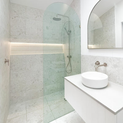 Arch Shower Screens - Clear