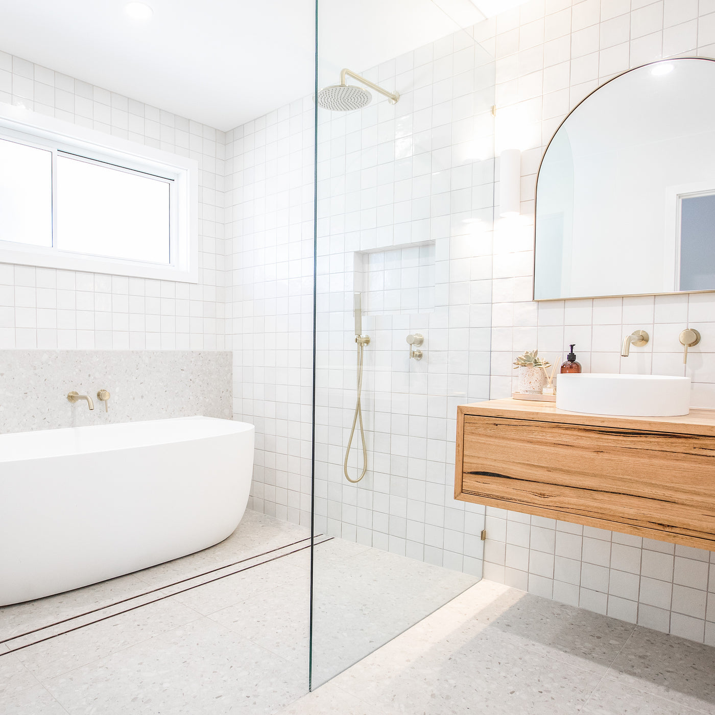 Fixed Shower Screens - Clear
